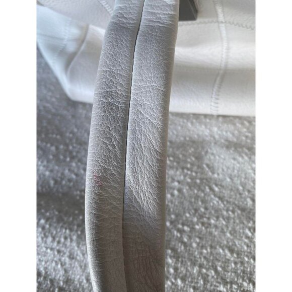 Authentic CHANEL CC Caviar Leather Boston Bag Bowler Shoulder Bag White Tote - Picture 8 of 10